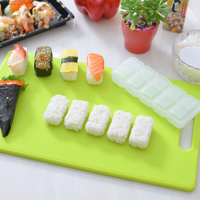 Plastic mould for Nigiri sushi: 6 × 3.5 × 4 cm
